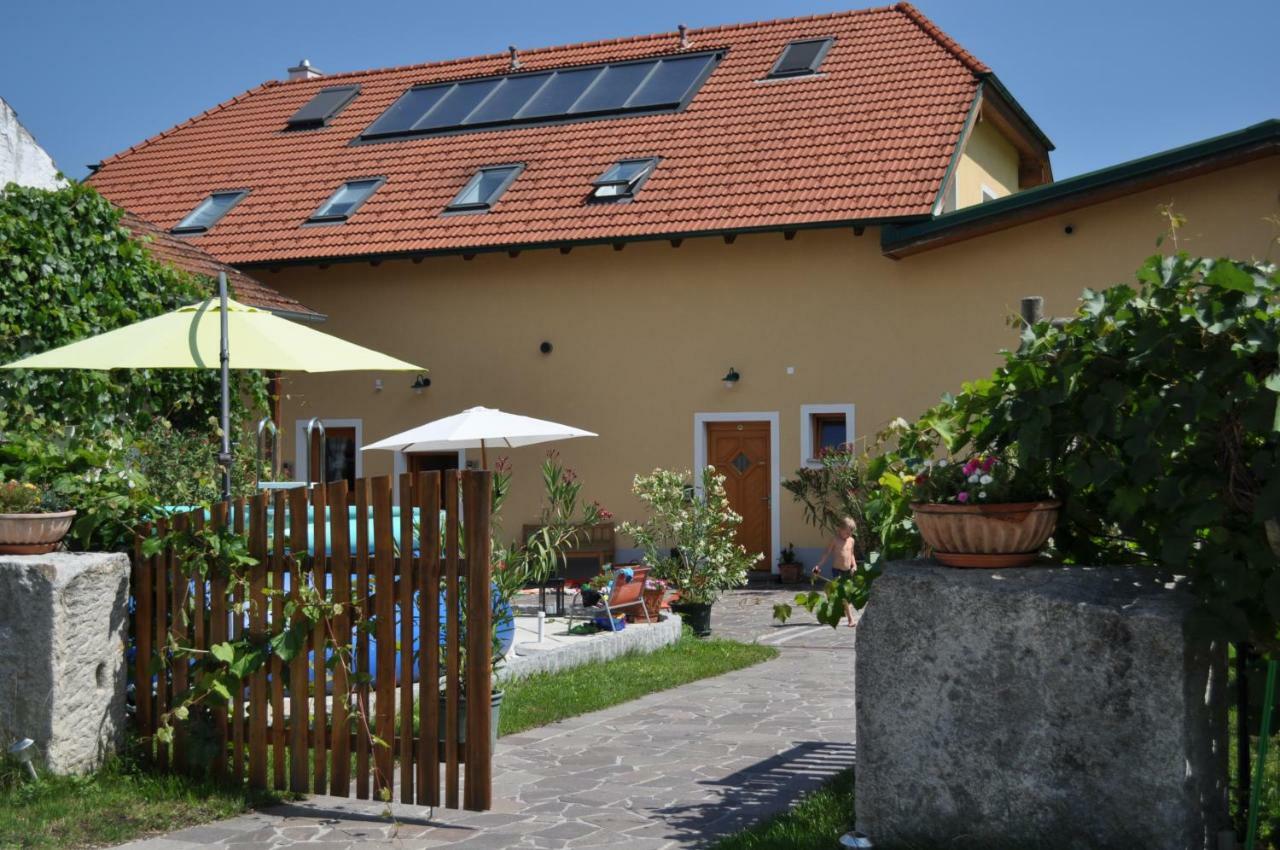 Weingut Jakob'S Ruhezeit Mautern Exterior photo